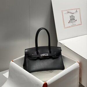Classic Hermes Bag: A Stylish and Versatile Choice for Elegance